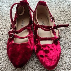 Red velvet suede girls shoes, size 1